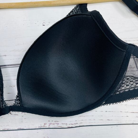 Victoria's Secret Black Incredible Plunge Lace Bra - Picture 14 of 16